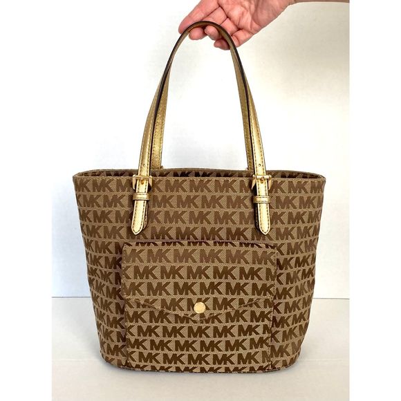 Michael Kors Handbags - Michael kors Pristine Signature Mono Canvas Shoulder Bag Handbag